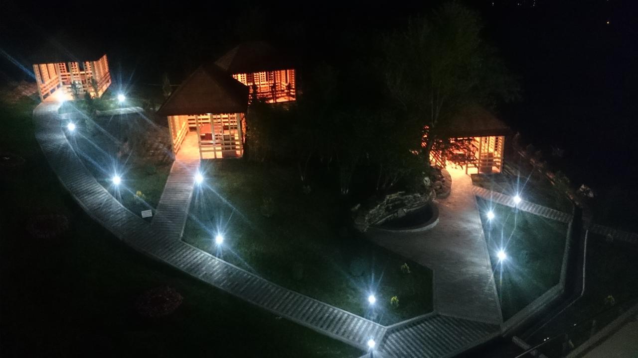 Hotel Sheki Park Exterior foto