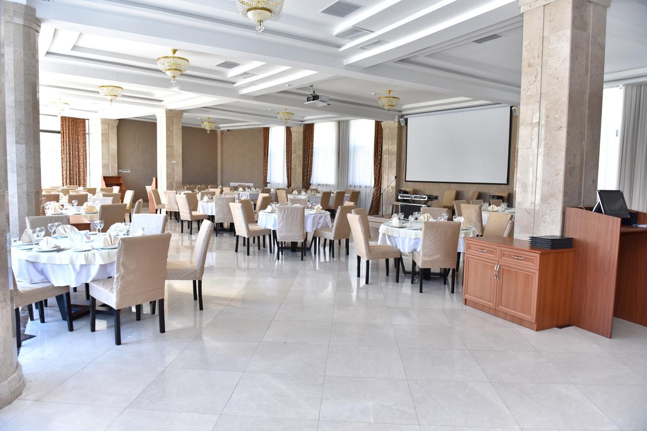 Hotel Sheki Park Exterior foto