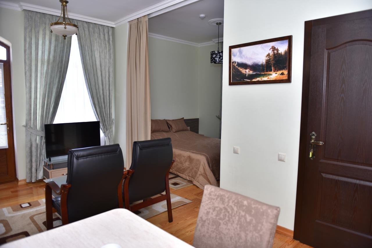 Hotel Sheki Park Exterior foto