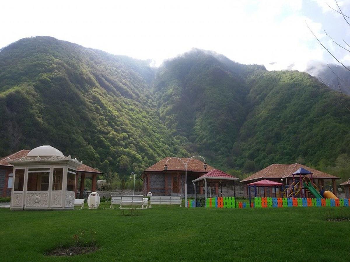 Hotel Sheki Park Exterior foto
