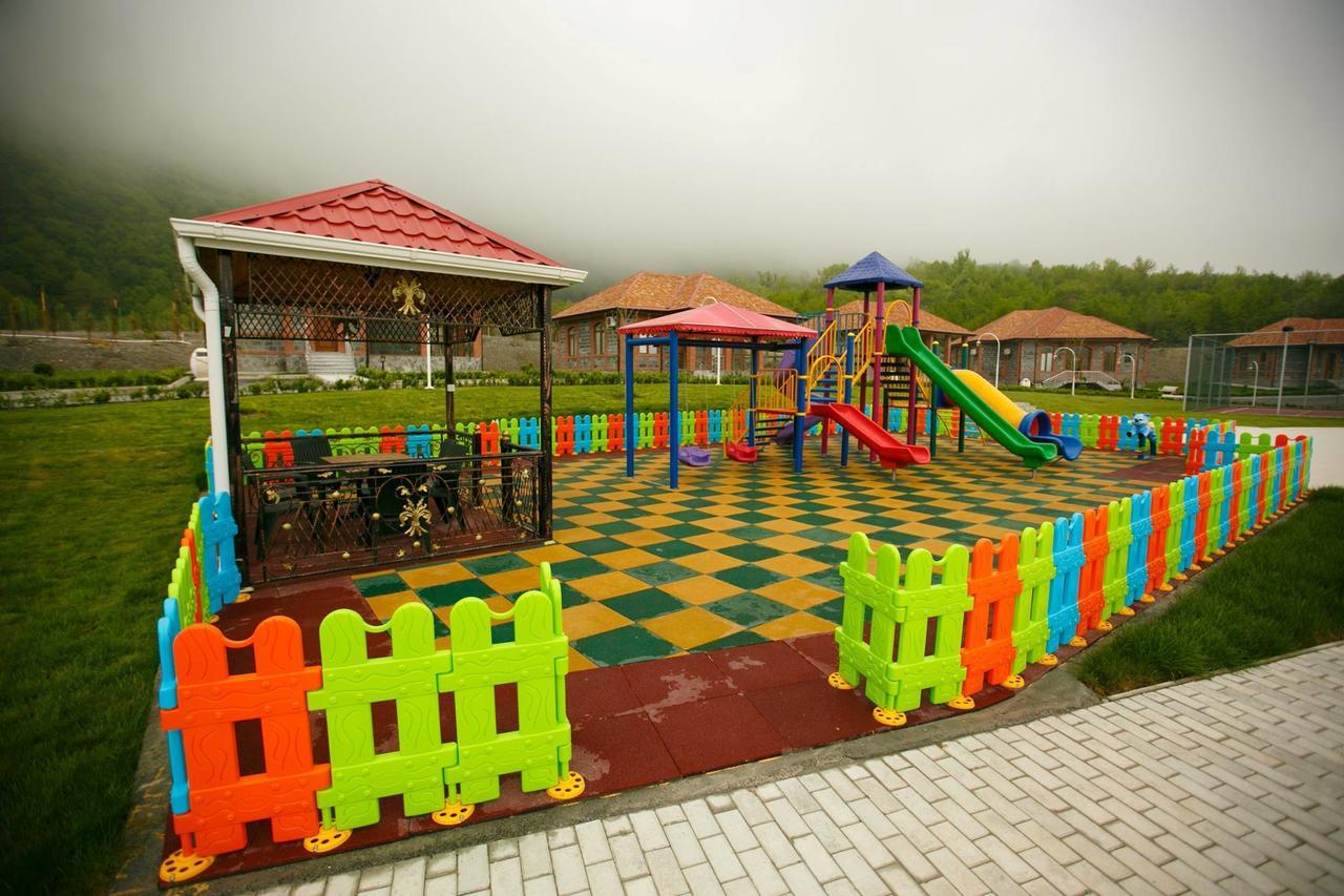 Hotel Sheki Park Exterior foto