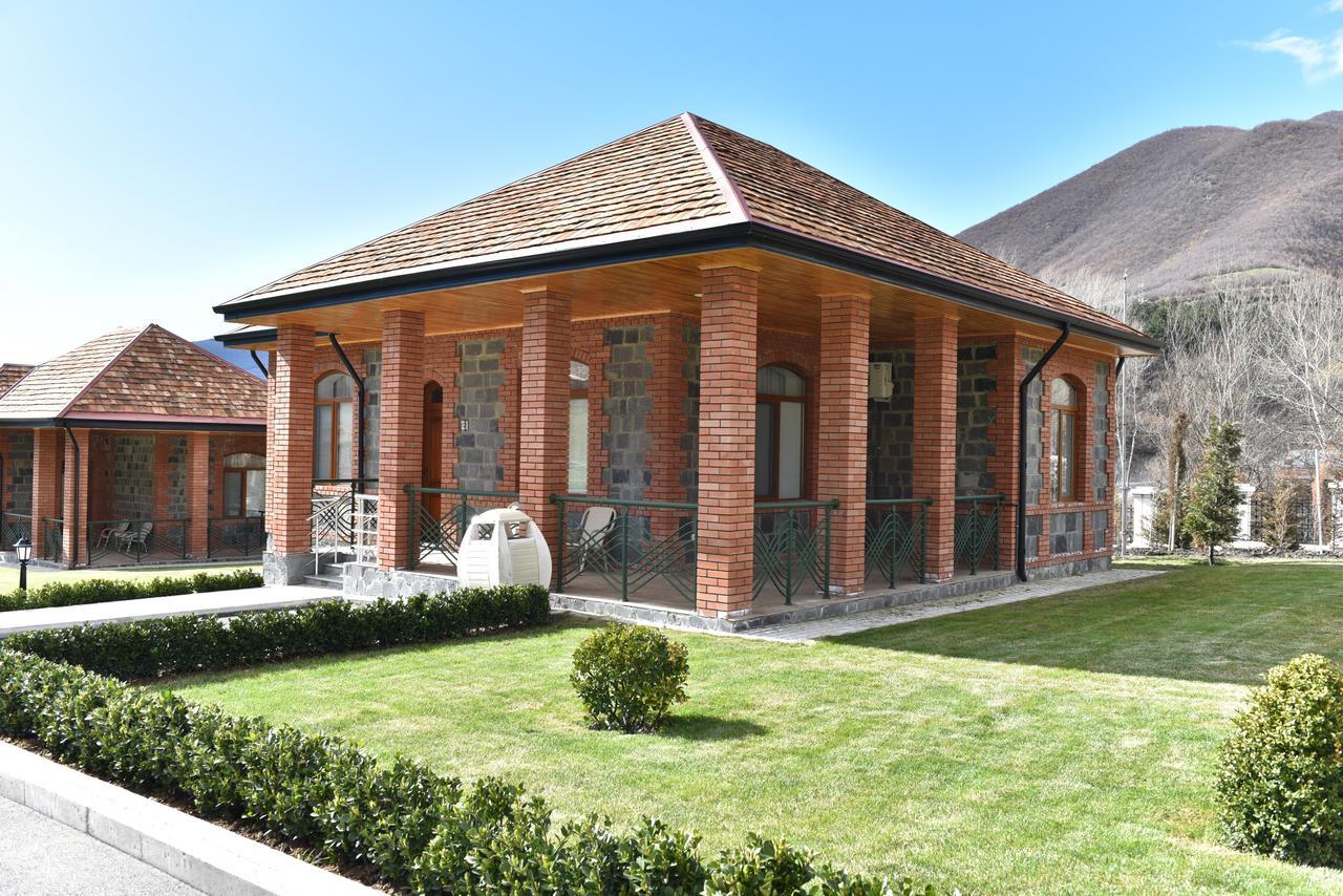 Hotel Sheki Park Exterior foto