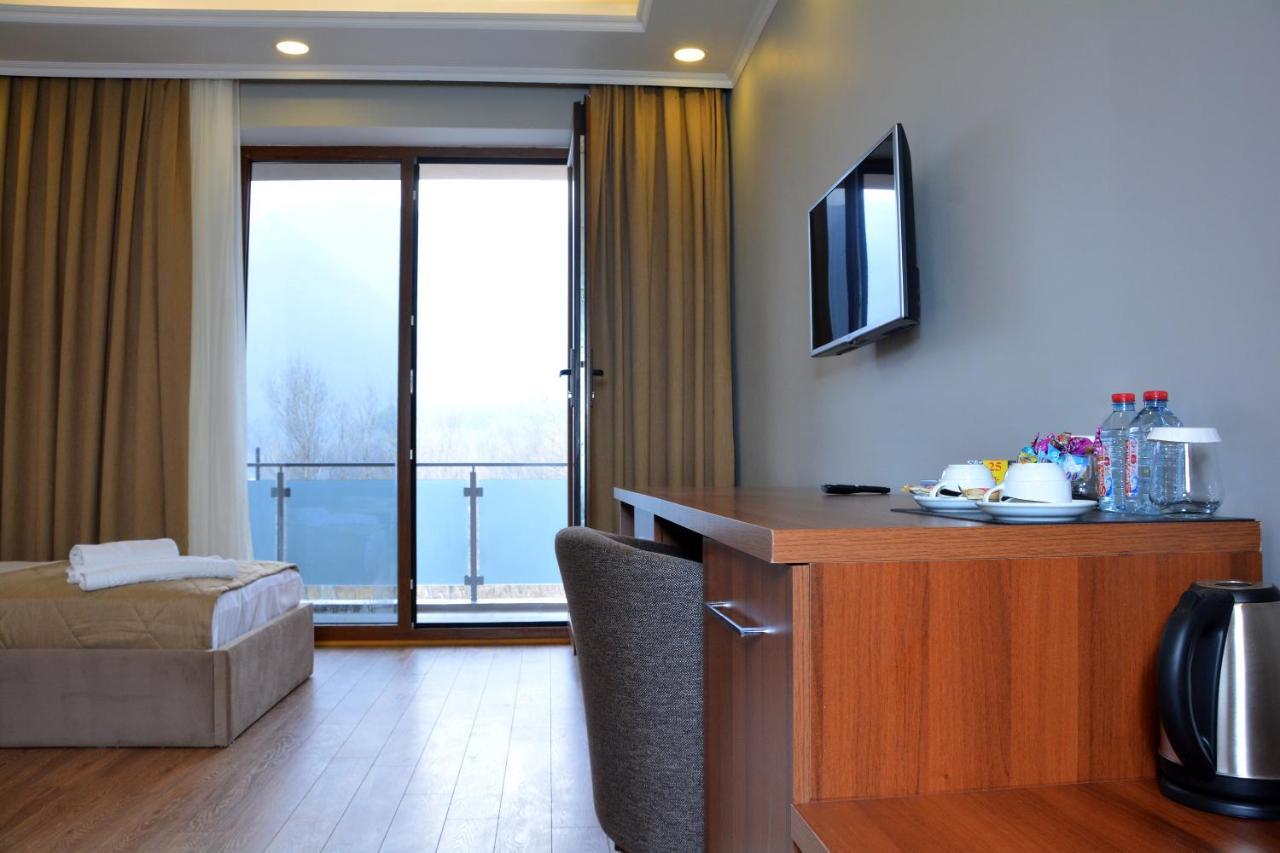 Hotel Sheki Park Exterior foto