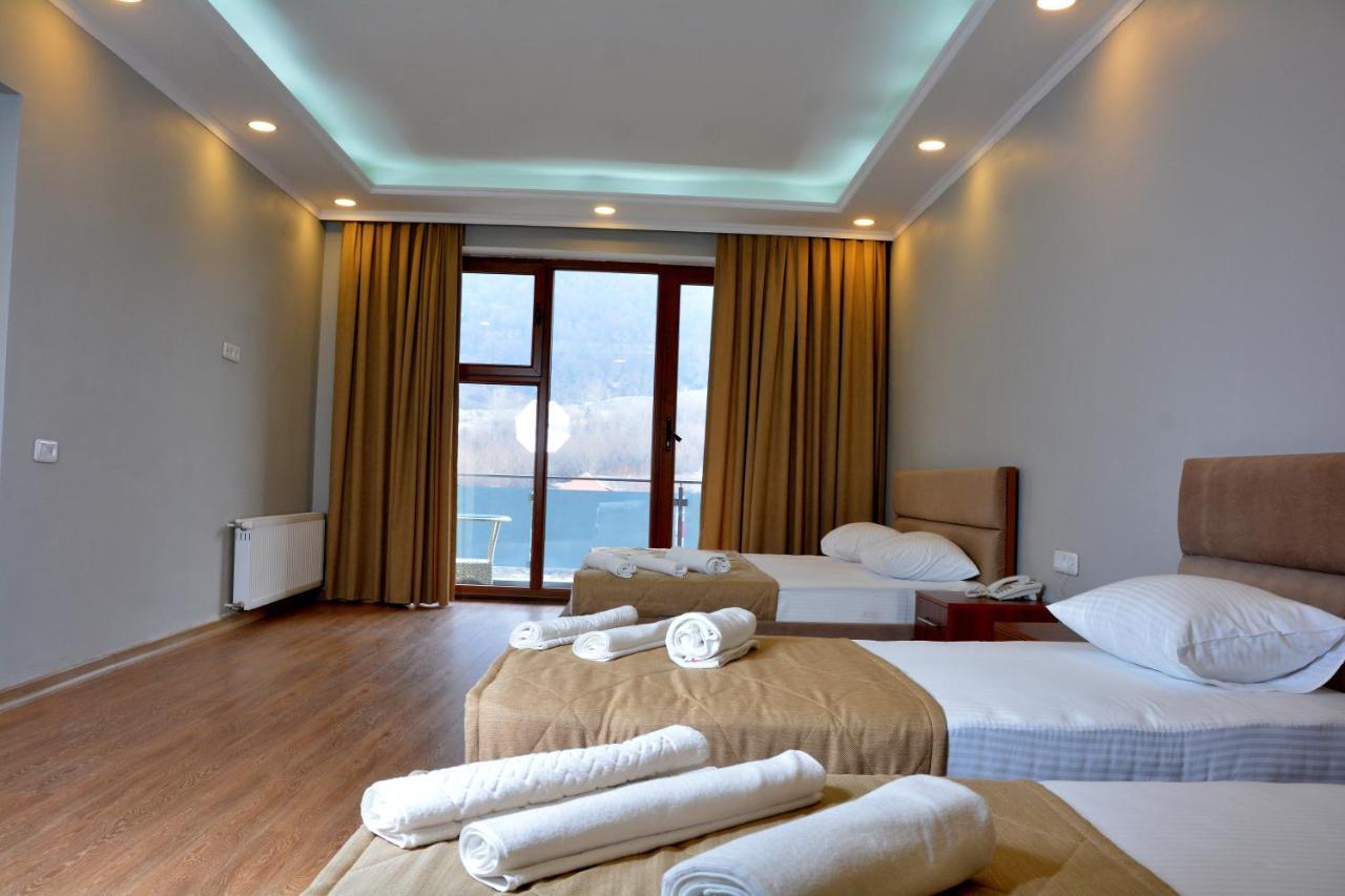 Hotel Sheki Park Exterior foto