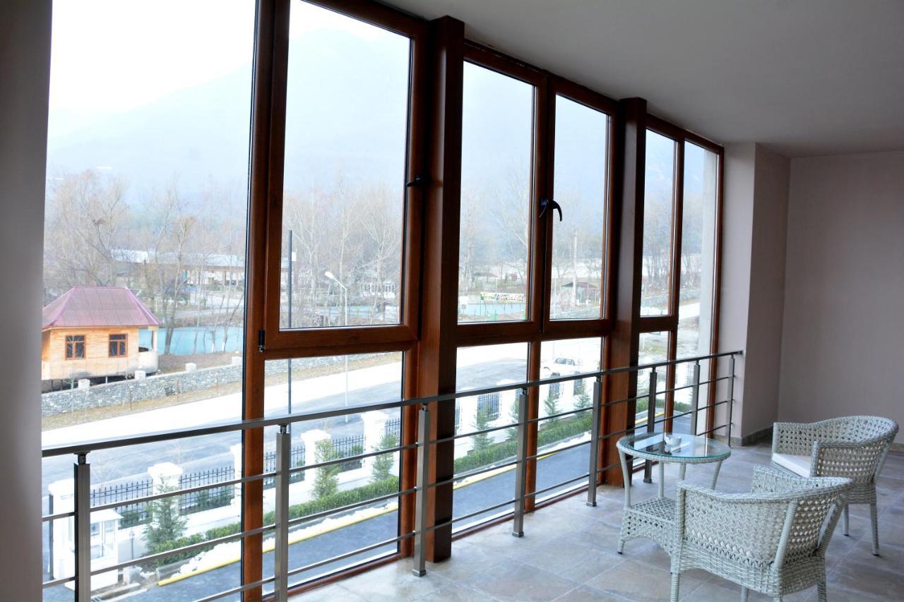 Hotel Sheki Park Exterior foto