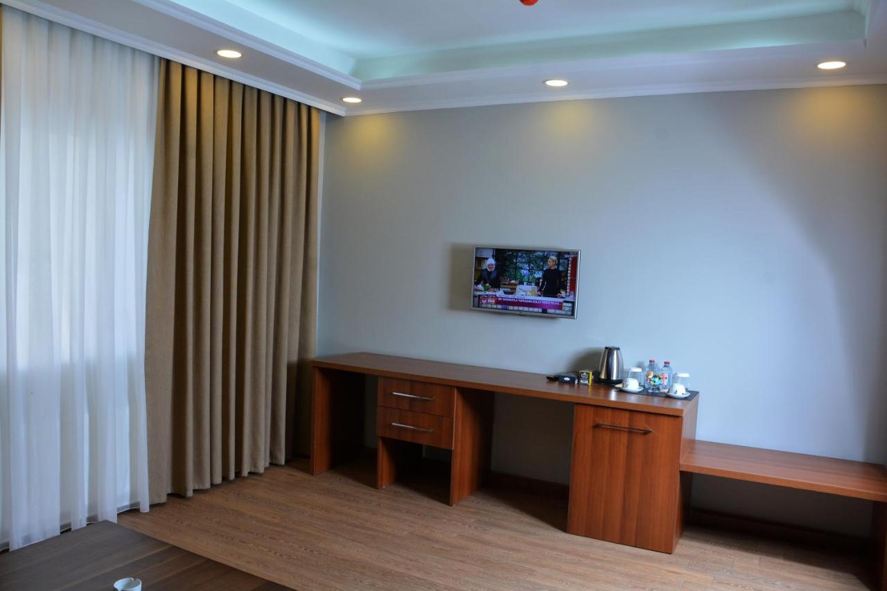Hotel Sheki Park Exterior foto