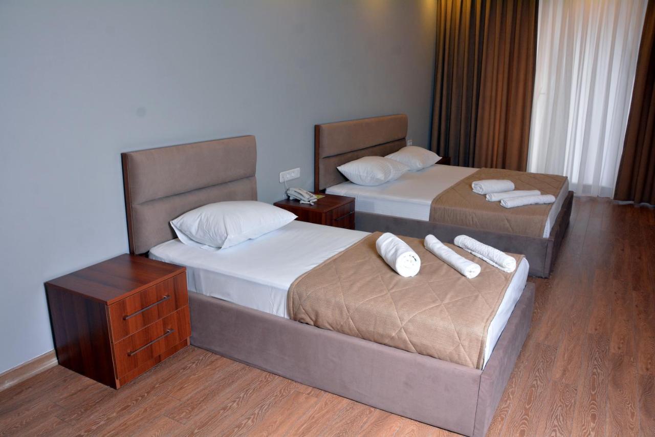 Hotel Sheki Park Exterior foto